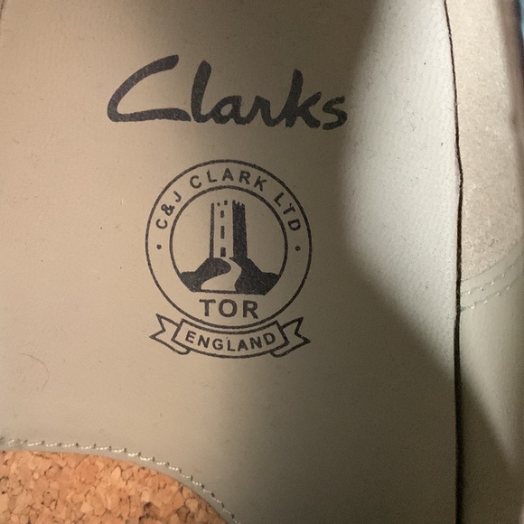 Clark’s men leather dress shoes.  Black.  Size 11M. - Picture 2 of 4